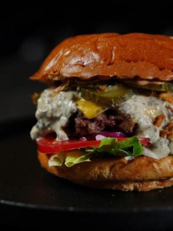 Ultimate Chicken Ranch Burger