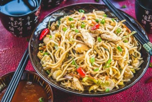 Chicken Hakka Noodles